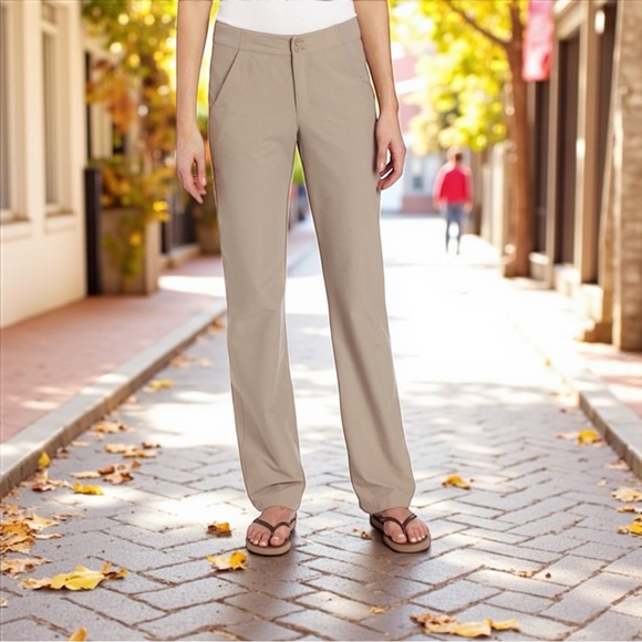 Royal Robbins Traveller Pant in Khaki 6 - Picture 1 of 9